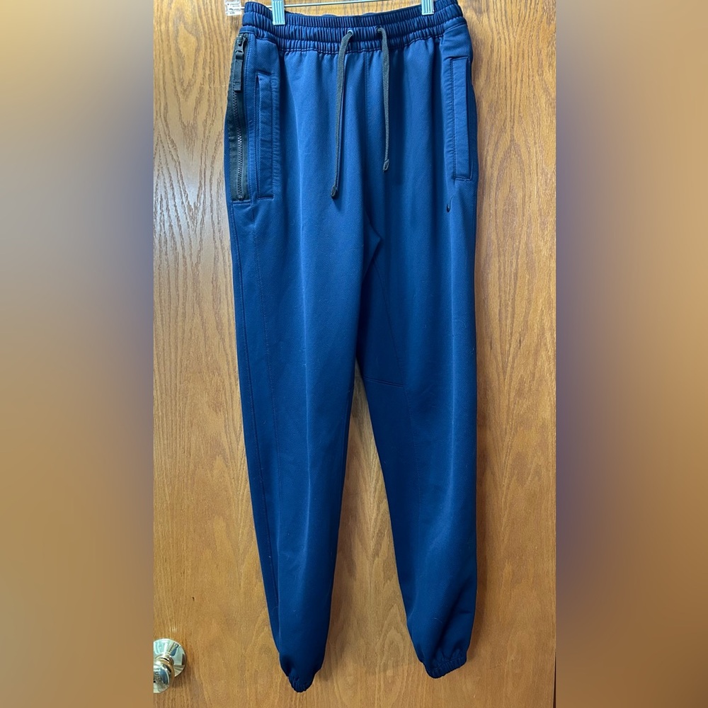Men’s Nike dri-fit joggers